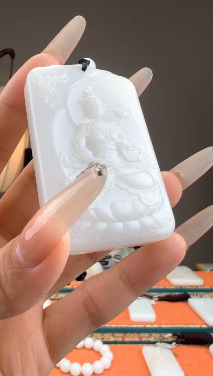 【闪购商品】和田玉颈饰未镶嵌1