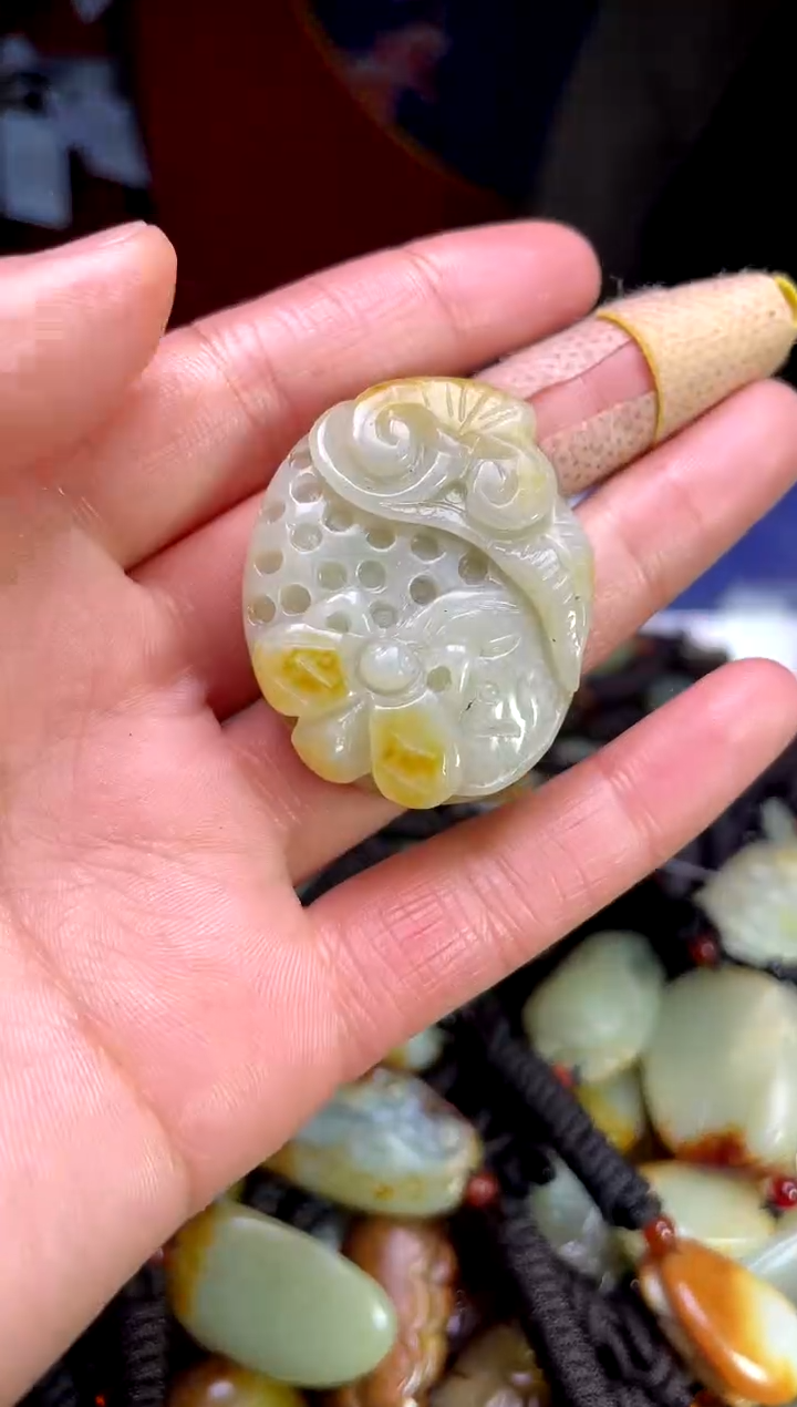 【闪购商品】和田玉颈饰未镶嵌1231