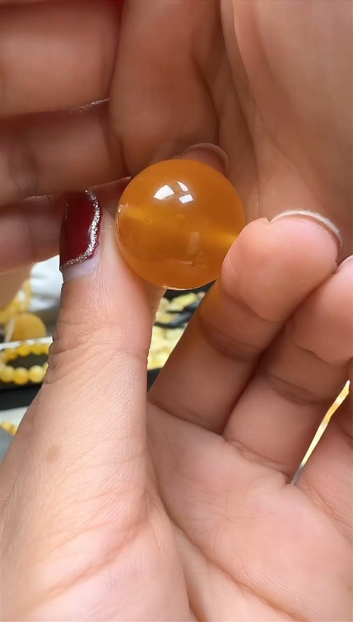 【闪购商品】琥珀裸石未镶嵌手串