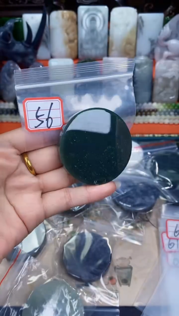 和田玉未镶嵌挂件和田玉