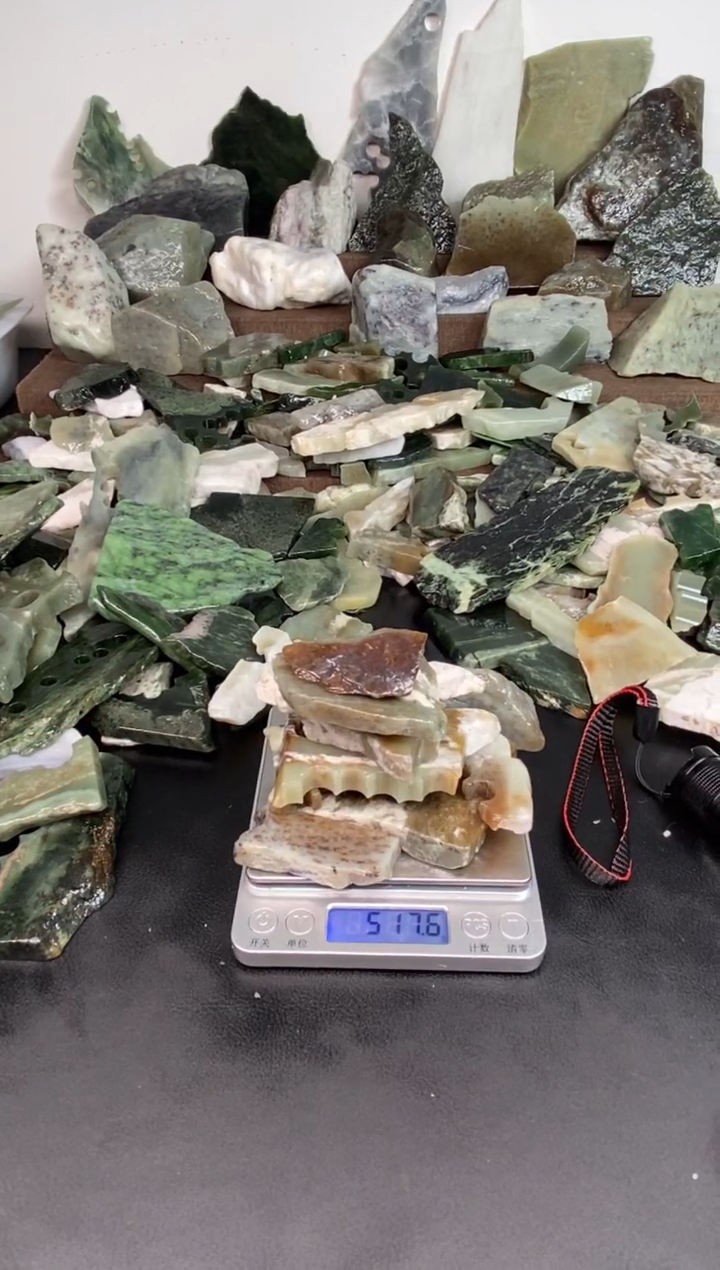 未镶嵌和田玉摆件81