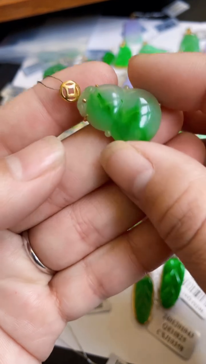 【闪购商品】翡翠颈饰18K金镶嵌葫芦