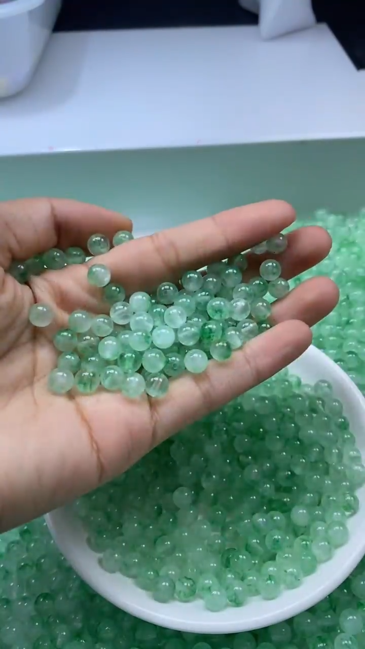 颈饰未镶嵌石英岩玉W2780-绿飘花非*洲*翠6mm*15颗