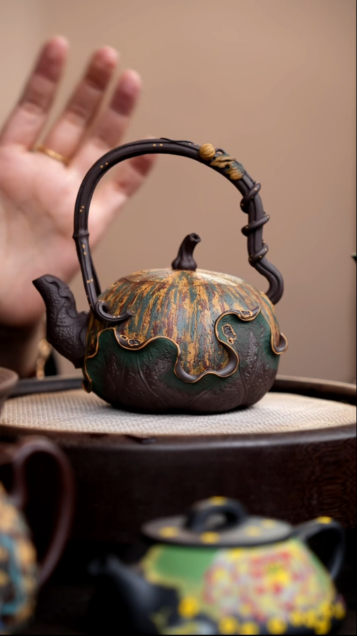 茶壶紫砂紫泥多彩南瓜提梁