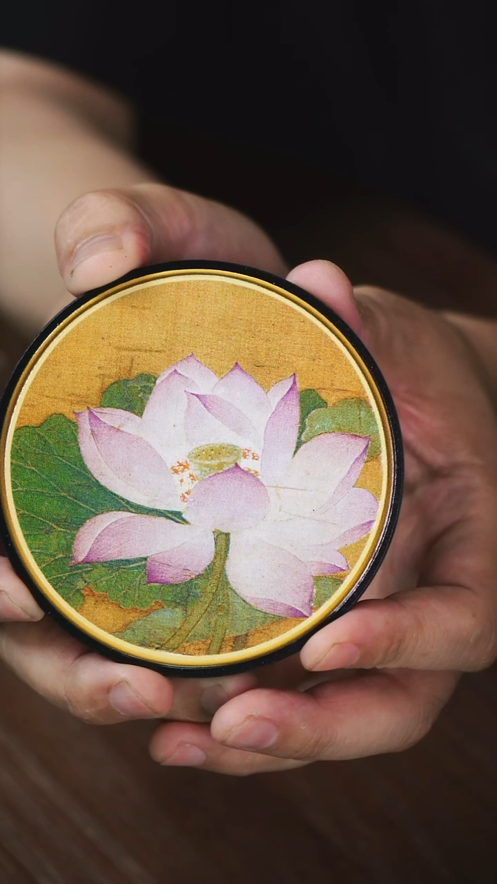 壹藏贰宝出水芙蓉杯垫一片