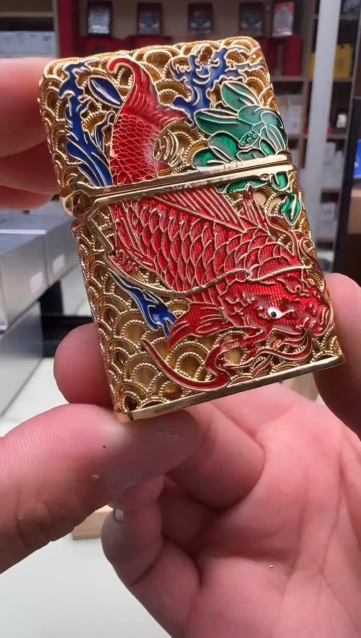 Zippo打火机机珐琅彩龙鱼