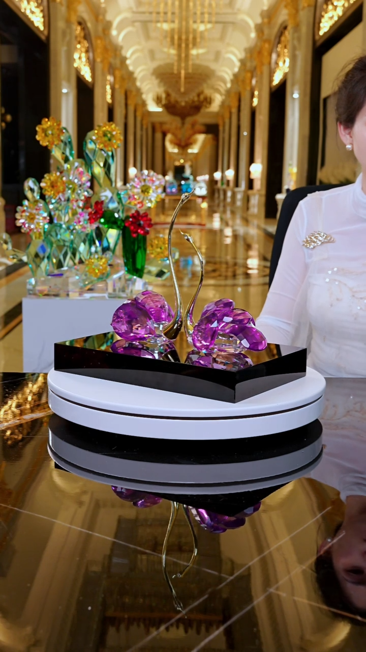 摆件YB00691天鹅摆件一组+黑底座30*20