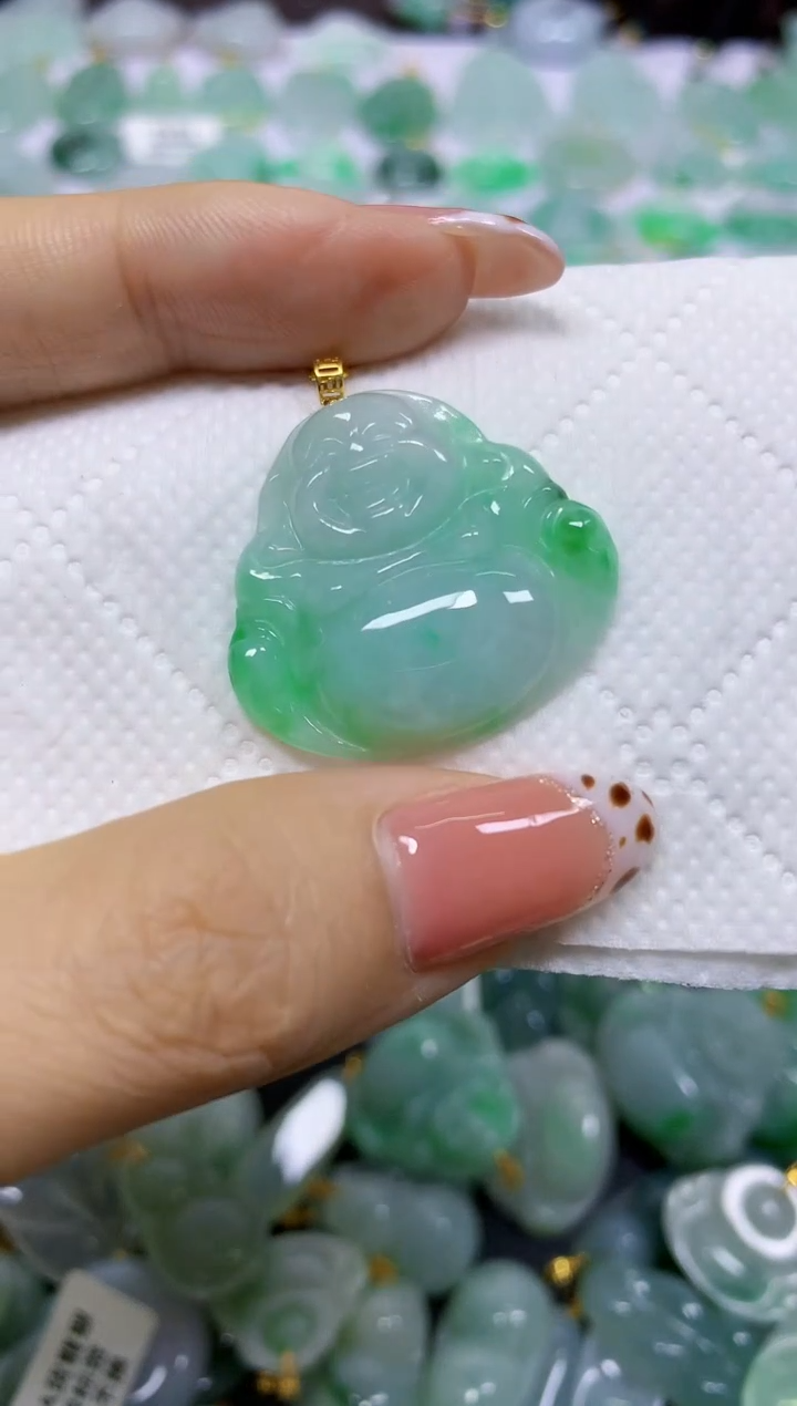 颈饰18K金镶嵌翡翠天然翡翠A货