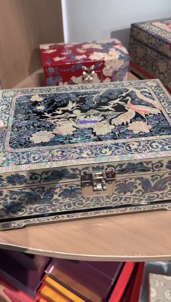 【闪购商品】鱼锁绒布底弘贝雅螺钿漆器文化馆  