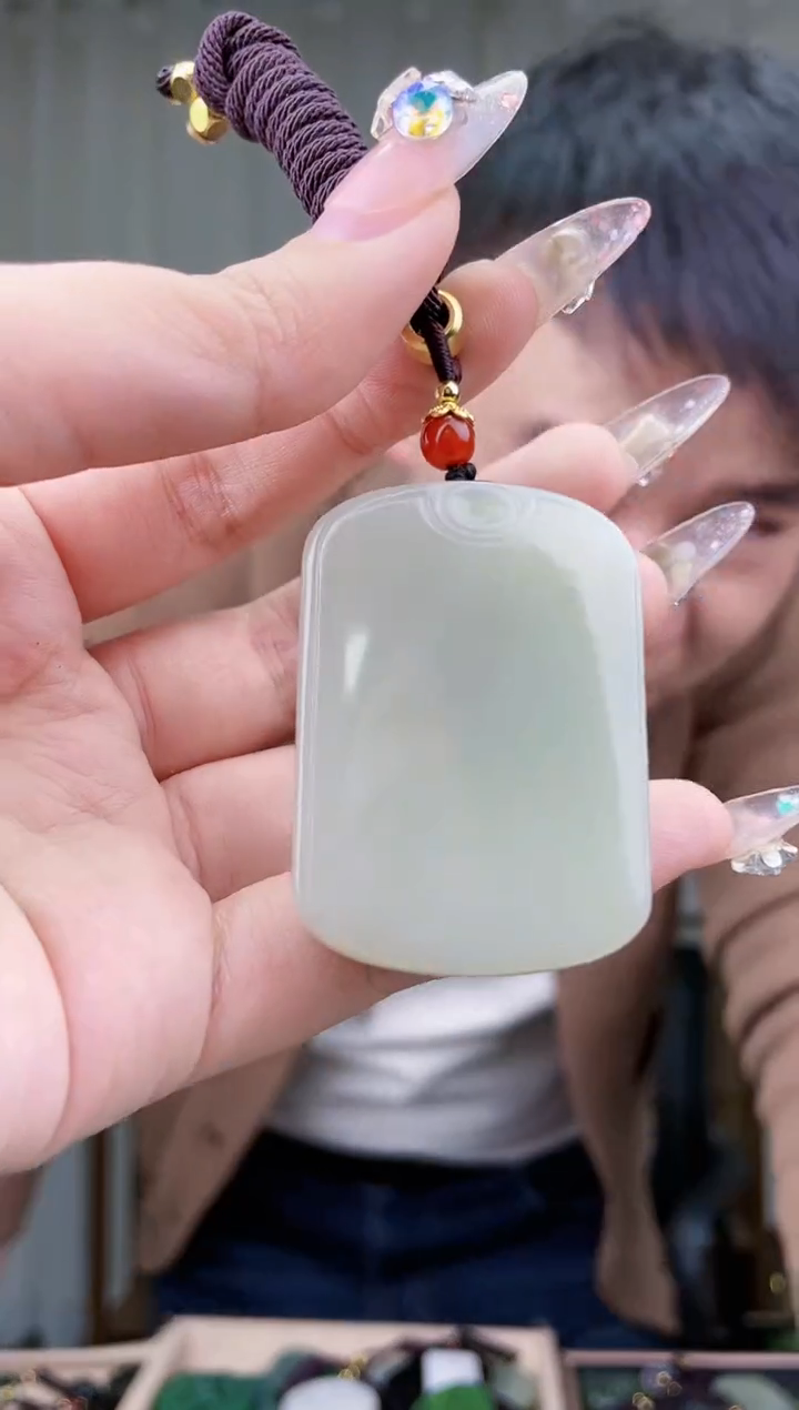 【闪购商品】和田玉挂件未镶嵌拍一发一，多样性发货！