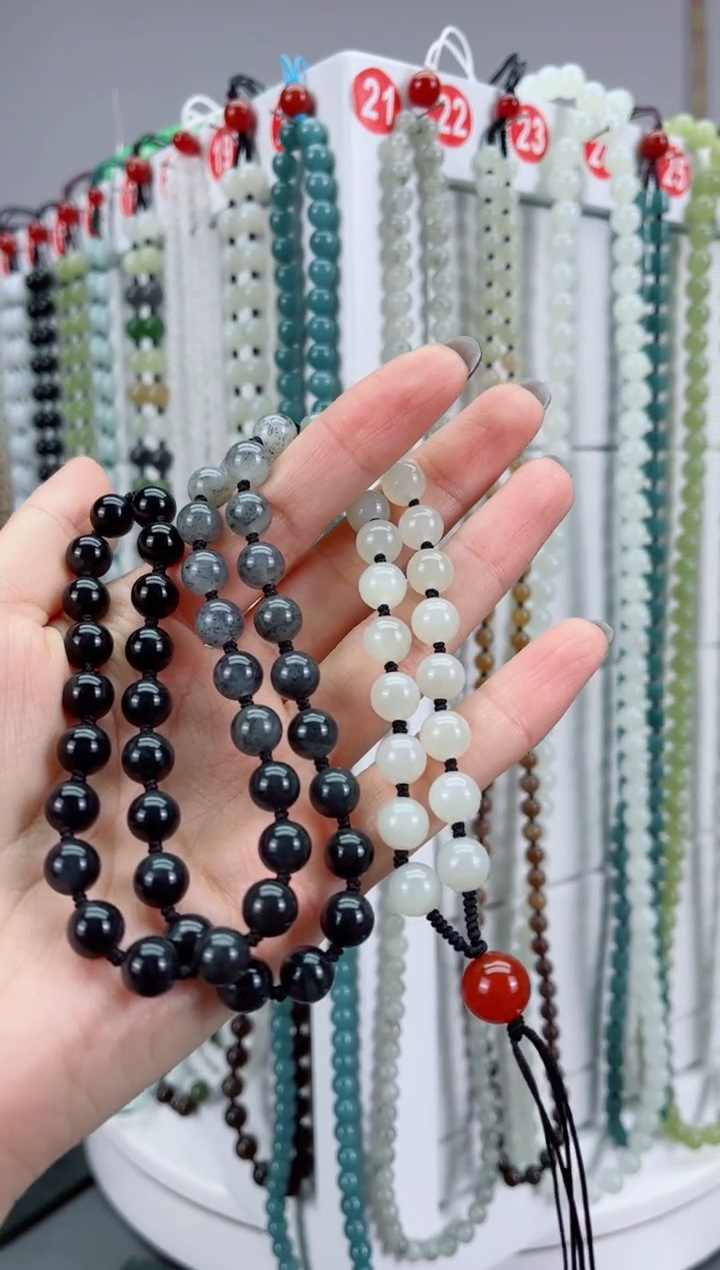 颈饰未镶嵌和田玉知**乐8