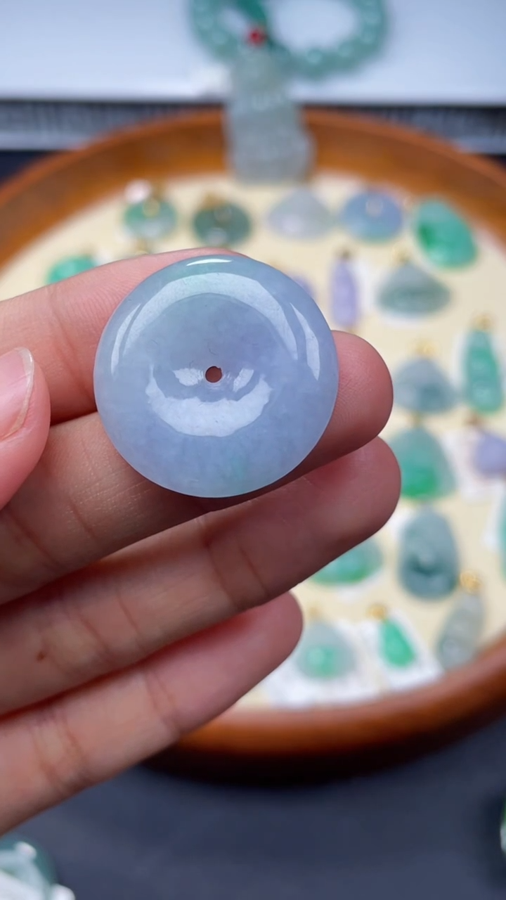 【闪购商品】翡翠颈饰未镶嵌平安扣