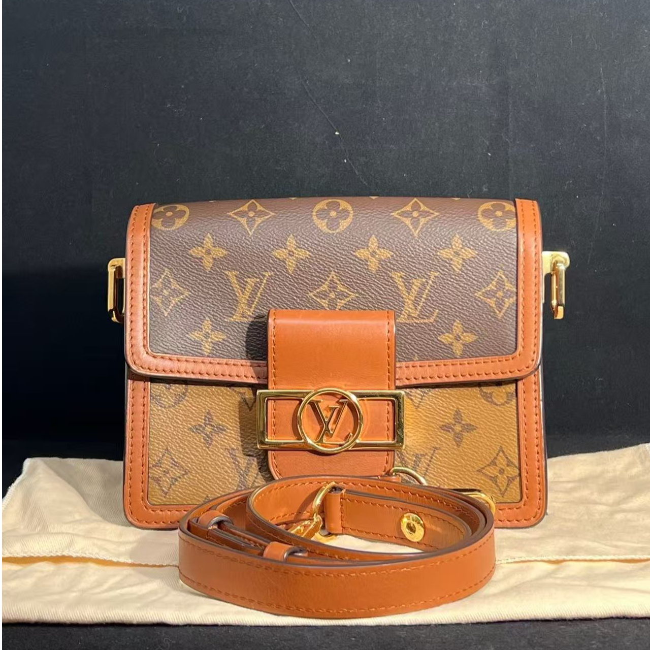 95新 LouisVuitton/路易威登 lv达芙妮