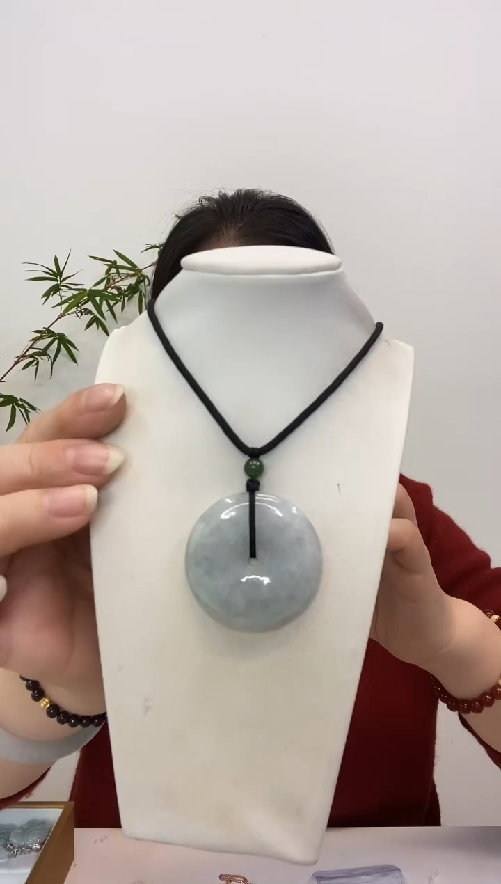 【闪购商品】翡翠颈饰未镶嵌平安扣