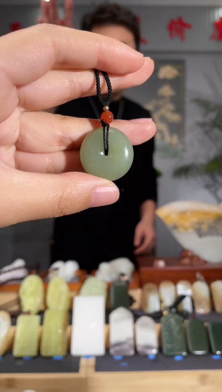 【闪购商品】和田玉颈饰未镶嵌拍一发一 多样性发货