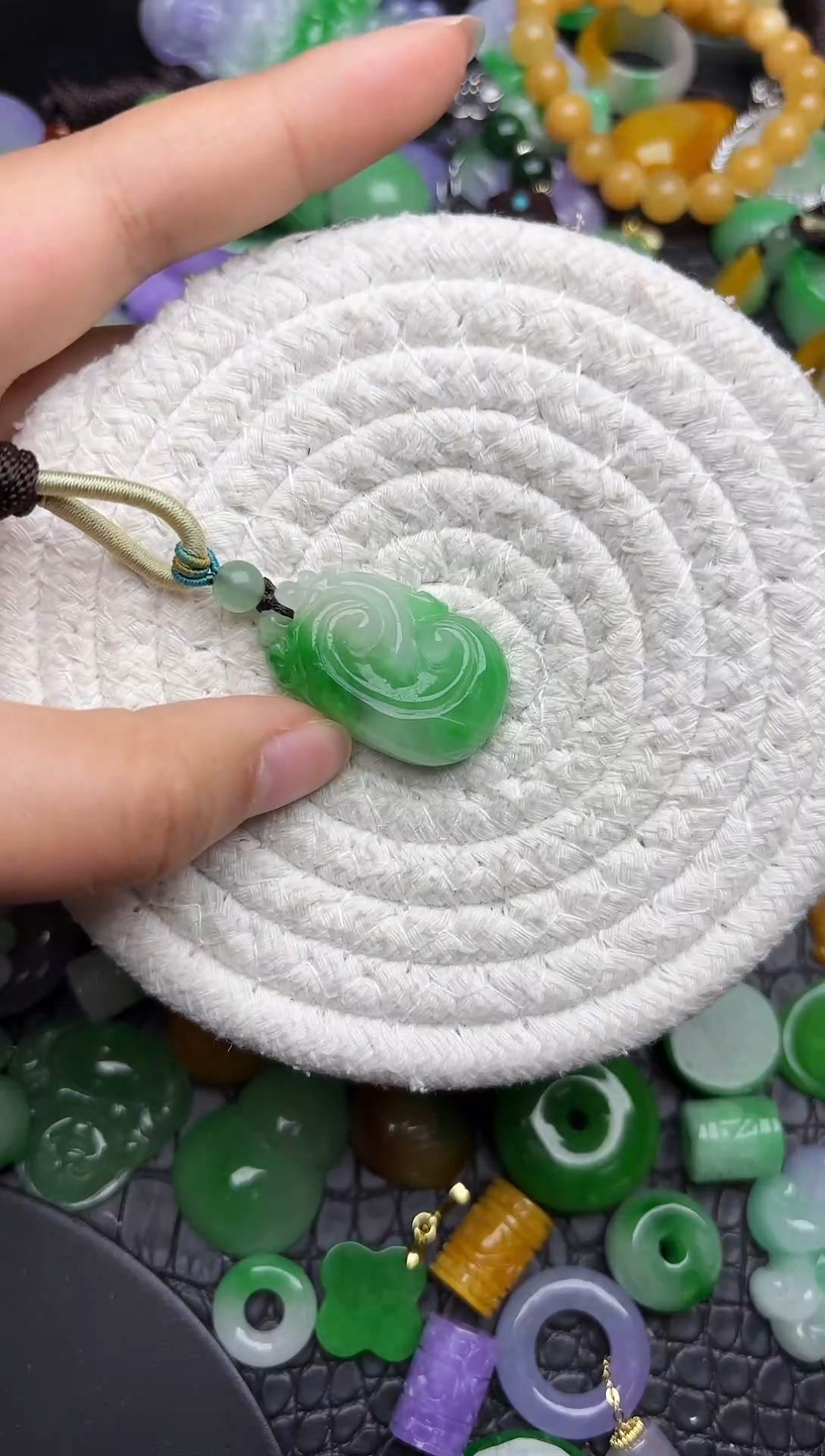 颈饰未镶嵌翡翠缅甸翡翠吊坠