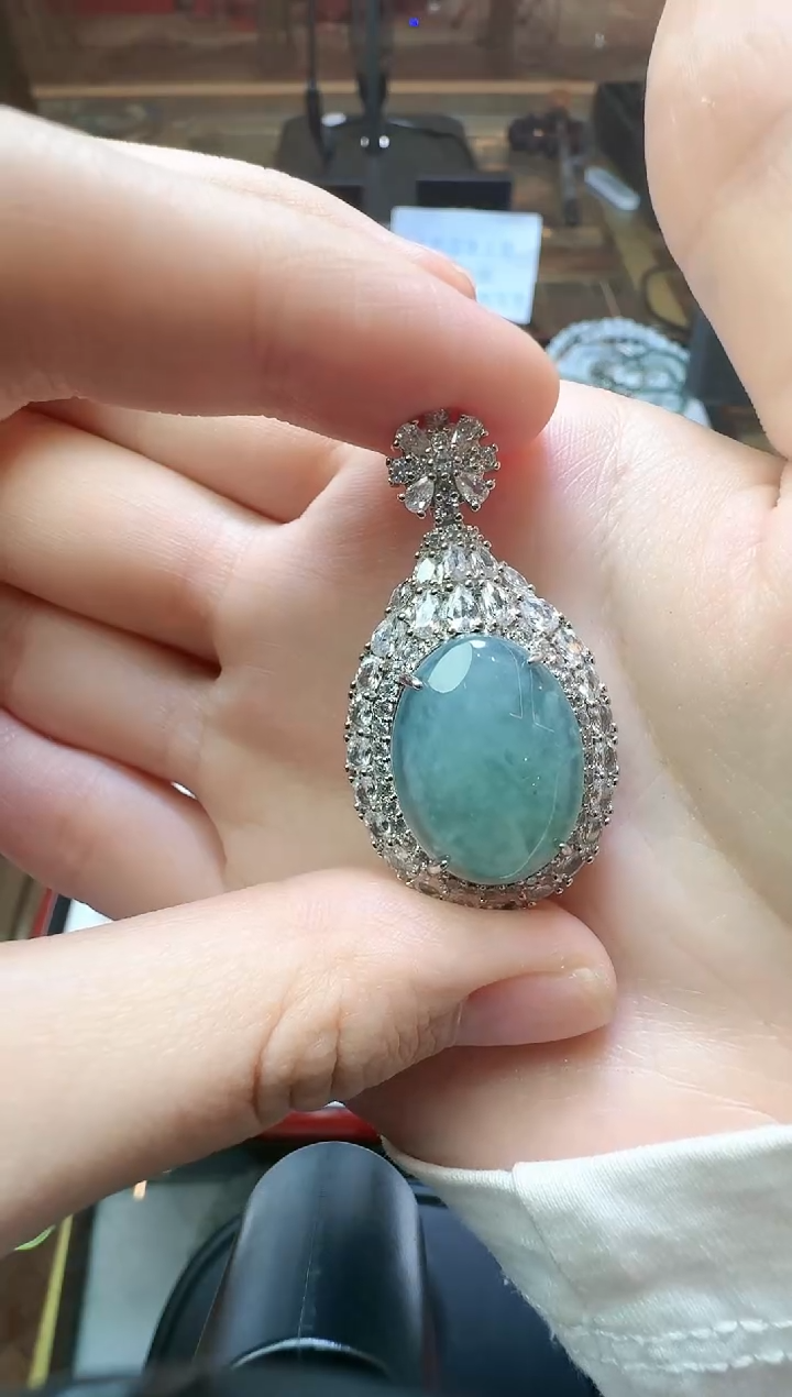 【闪购商品】翡翠吊坠(不含链)未镶嵌翡翠