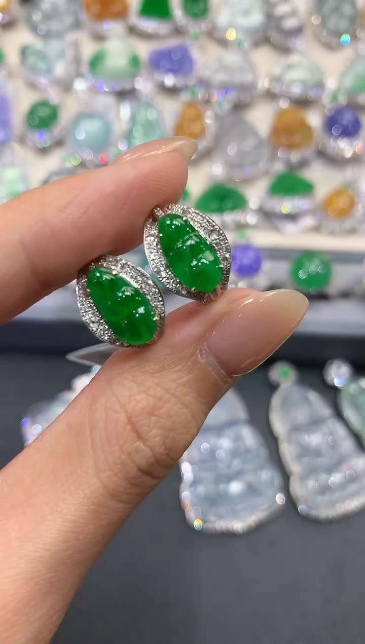 【闪购商品】翡翠耳饰18K金镶嵌w60