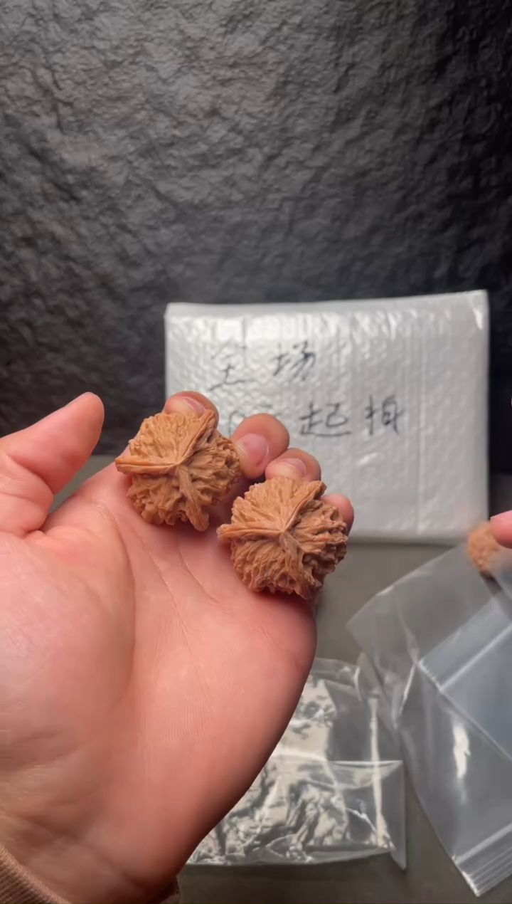 吊坠文玩核桃32三棱