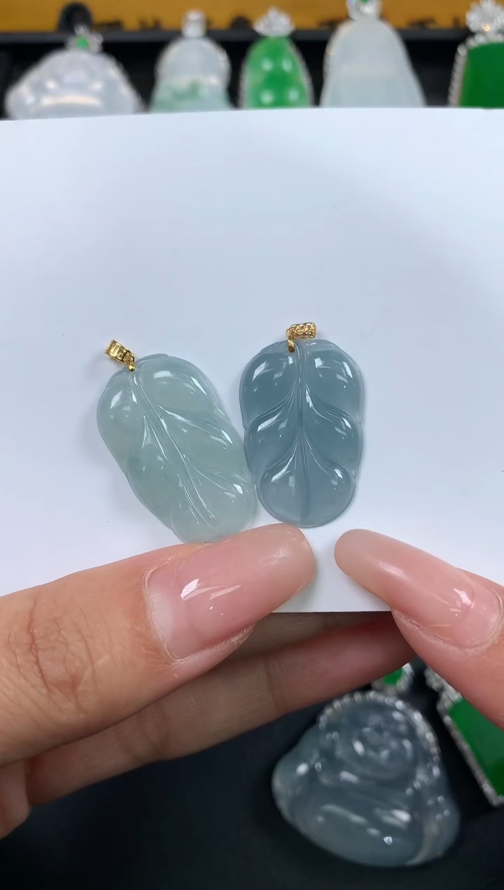 【闪购商品】翡翠颈饰18K金镶嵌叶子1388