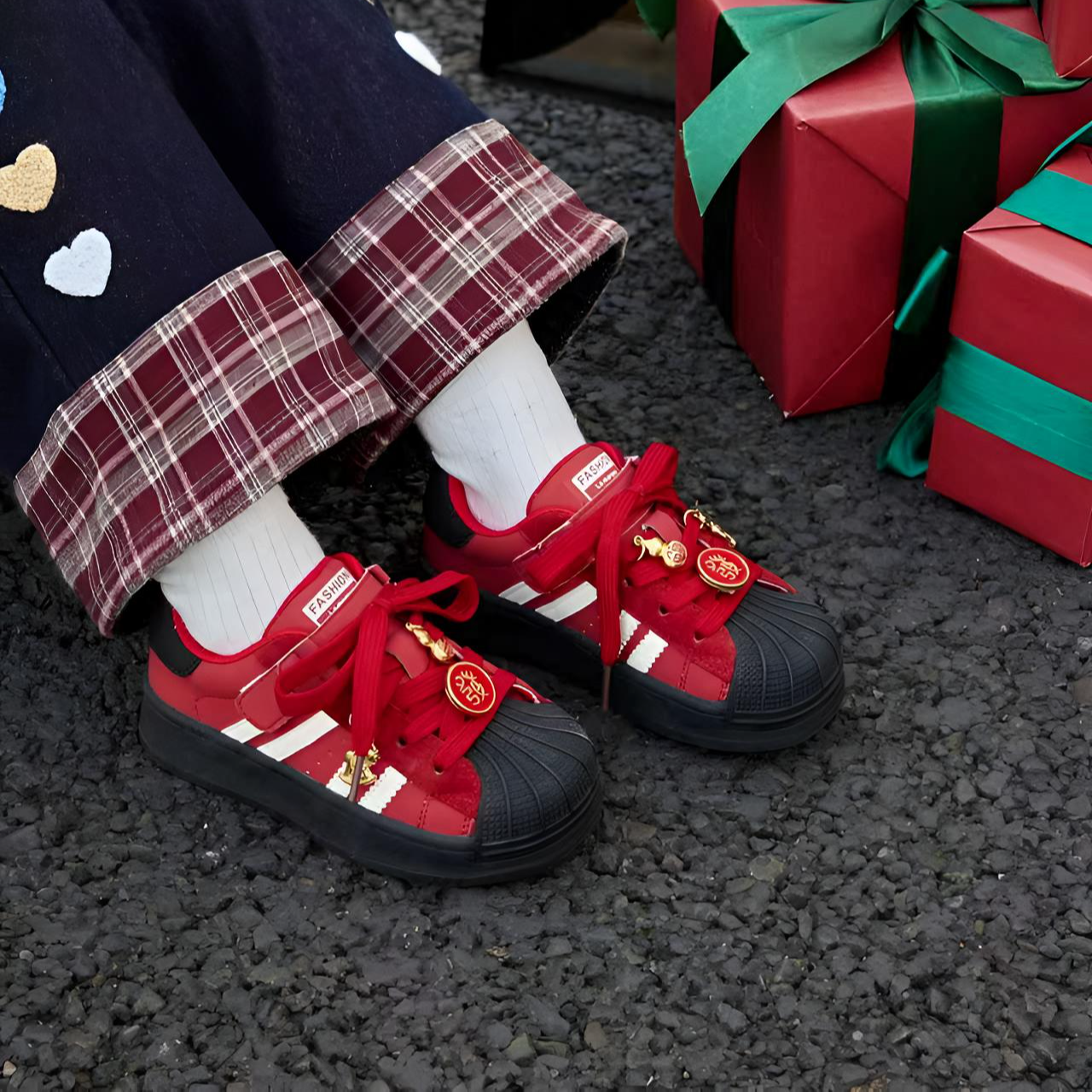 新年款儿童运动鞋2026新款男女童低帮板鞋百搭款休闲鞋