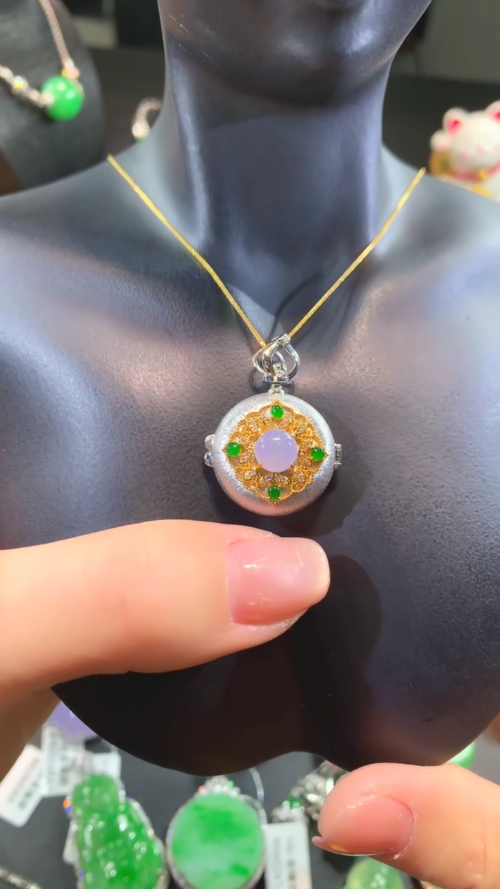 【闪购商品】翡翠吊坠(赠链)18K金镶嵌吊坠