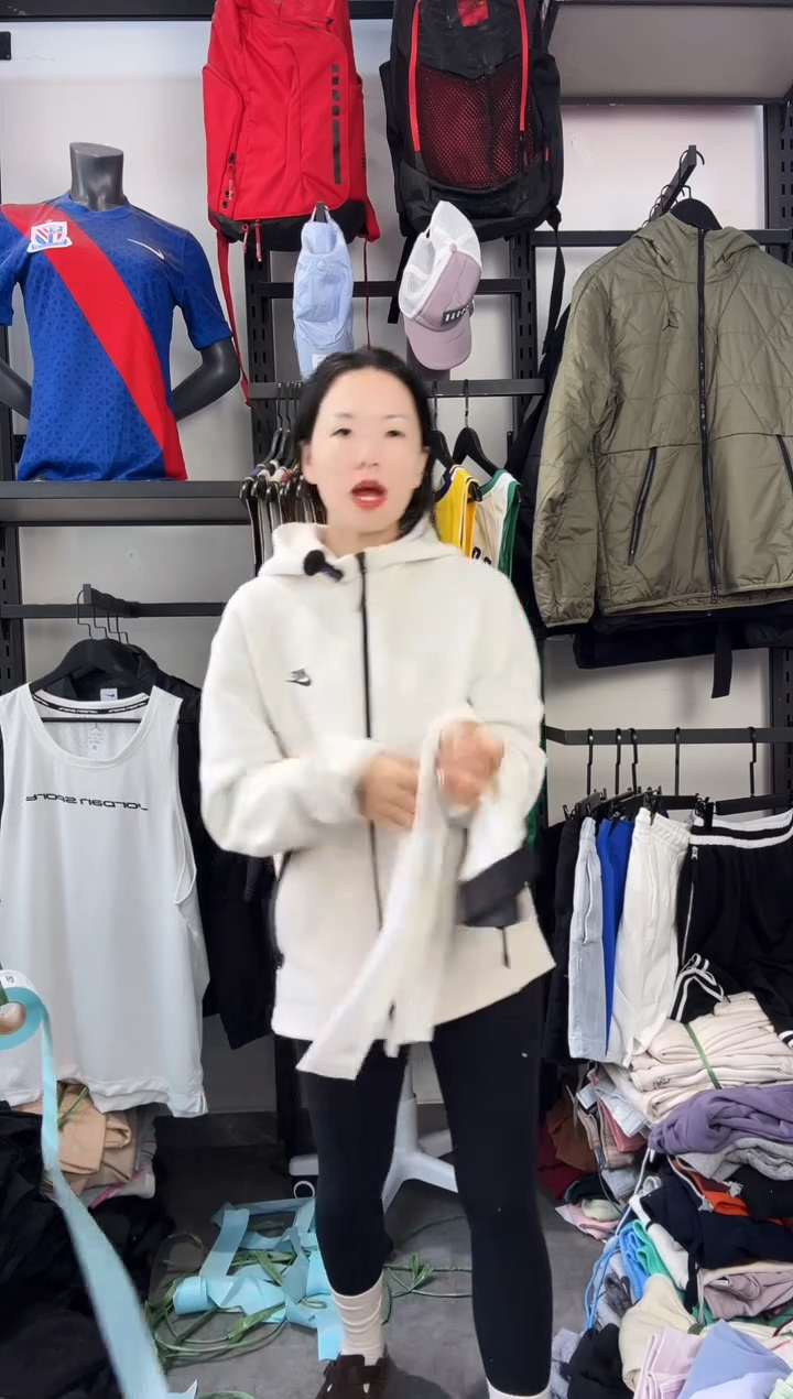 118编码 瑕疵款直播间过款为准 尺码