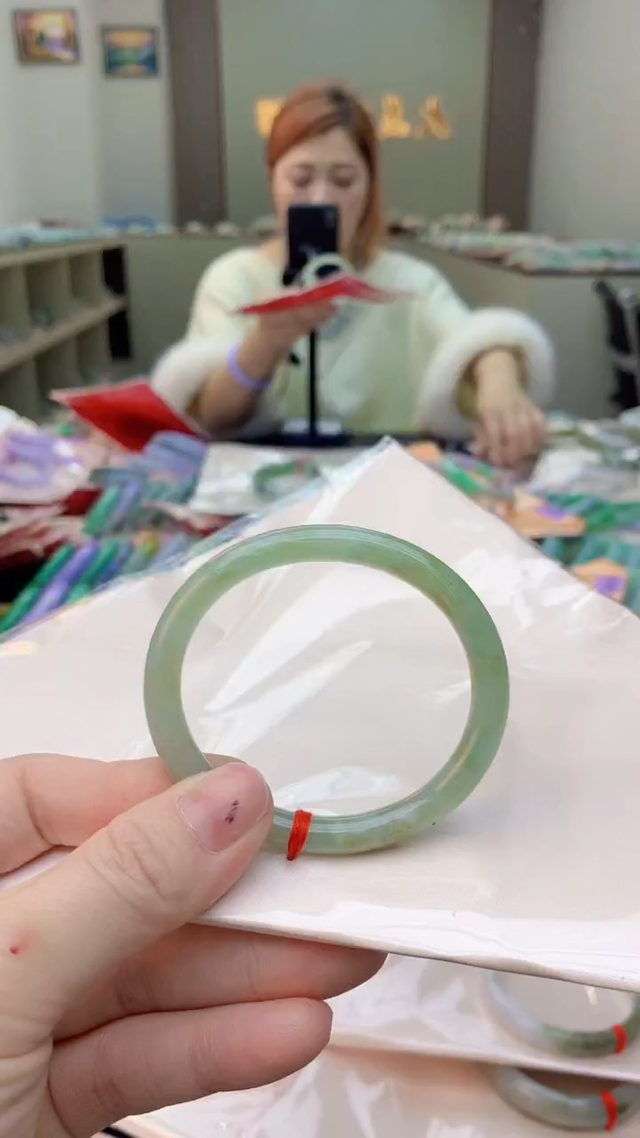 【闪购商品】翡翠手镯未镶嵌0280478138