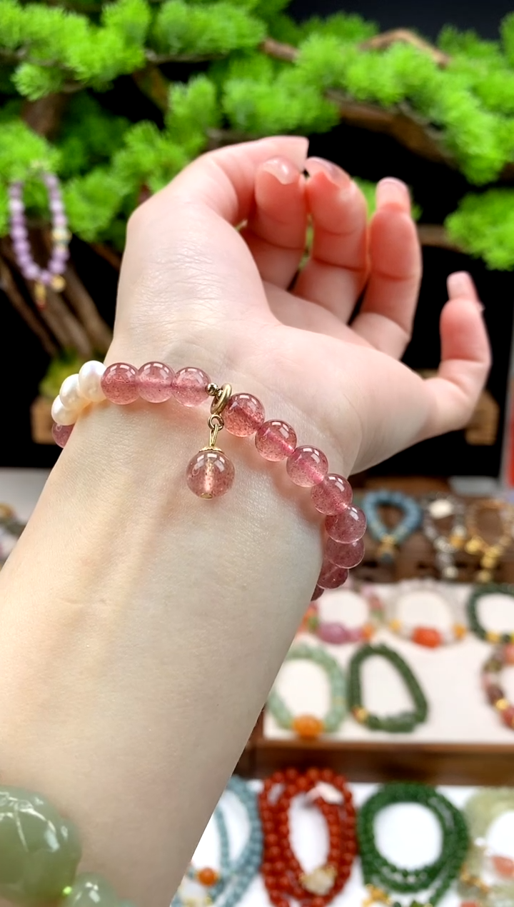 【闪购商品】石英质玉手饰未镶嵌草莓晶