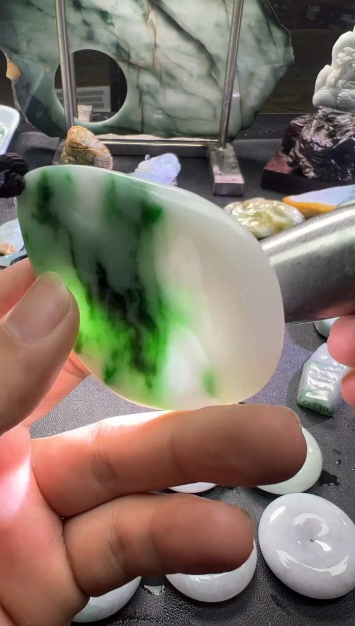 未镶嵌挂件翡翠天然缅甸翡翠A货