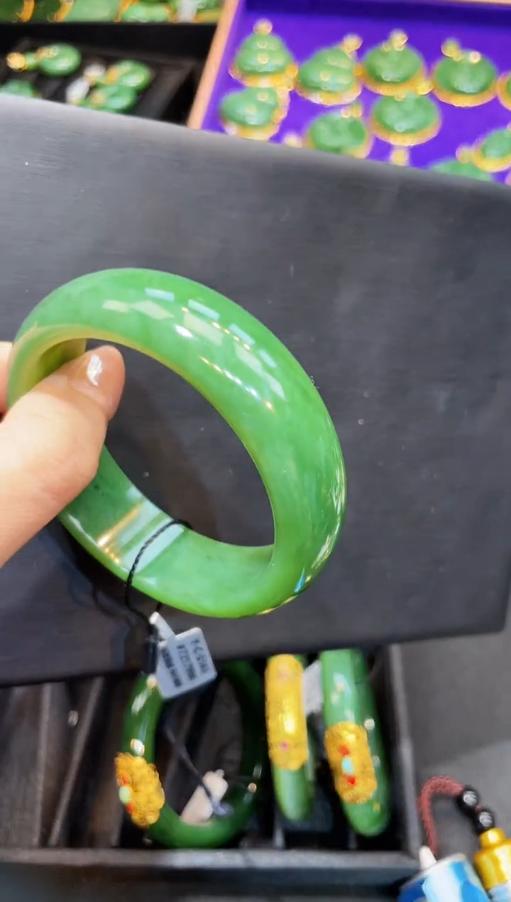 和田玉手镯未镶嵌56-58多样性发一