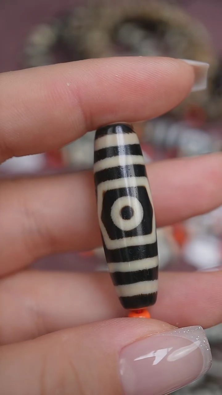 【闪购商品】玛瑙/玉髓颈饰未镶嵌蚀花玛瑙珠定制编绳