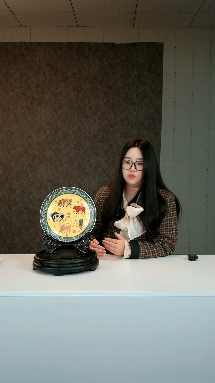 【闪购商品】摆件景德镇陶瓷五牛图赏盘