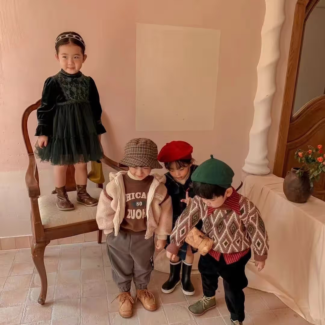 8989随机儿童夏季薄款休闲裤男童时尚夏款女童洋气裤