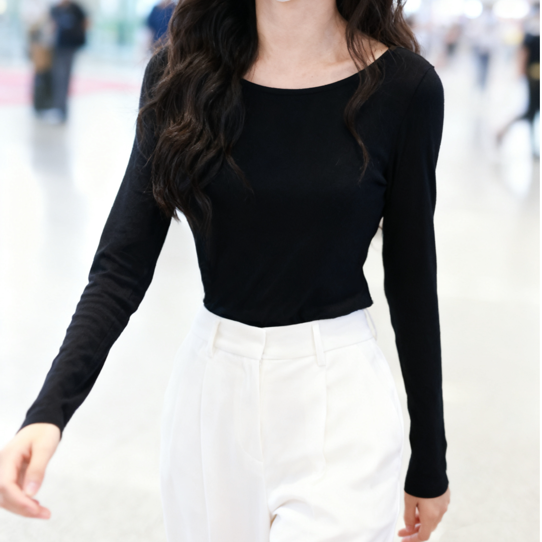 AEROBI ACTIVE三醋酸超细羊毛肌理感打底衫 098