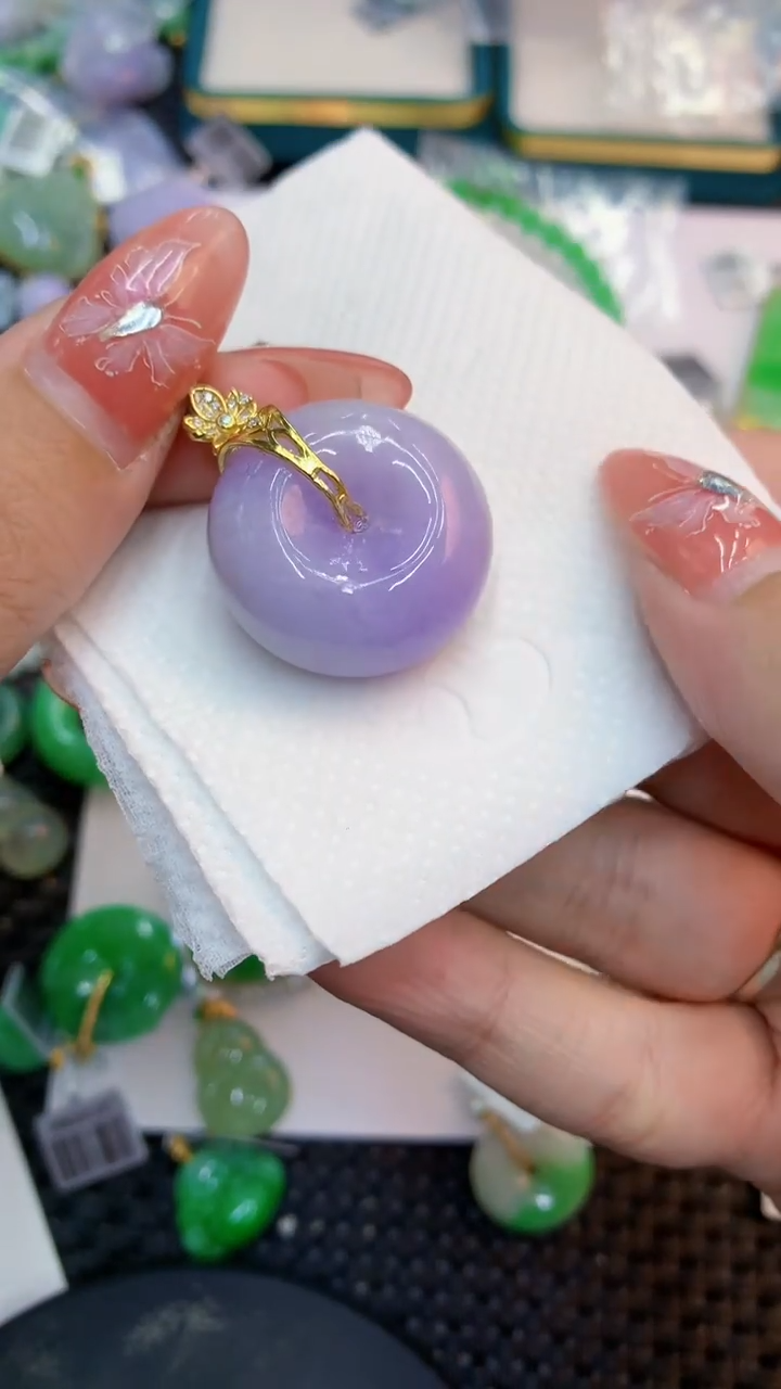 颈饰未镶嵌翡翠多样性发其一