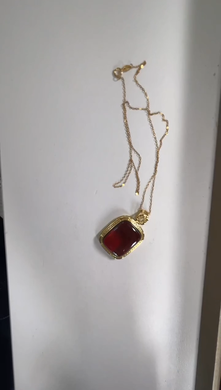 琥珀吊坠(赠链)银S925镶嵌张*元琥珀 吊坠(赠链) 银S925镶嵌 