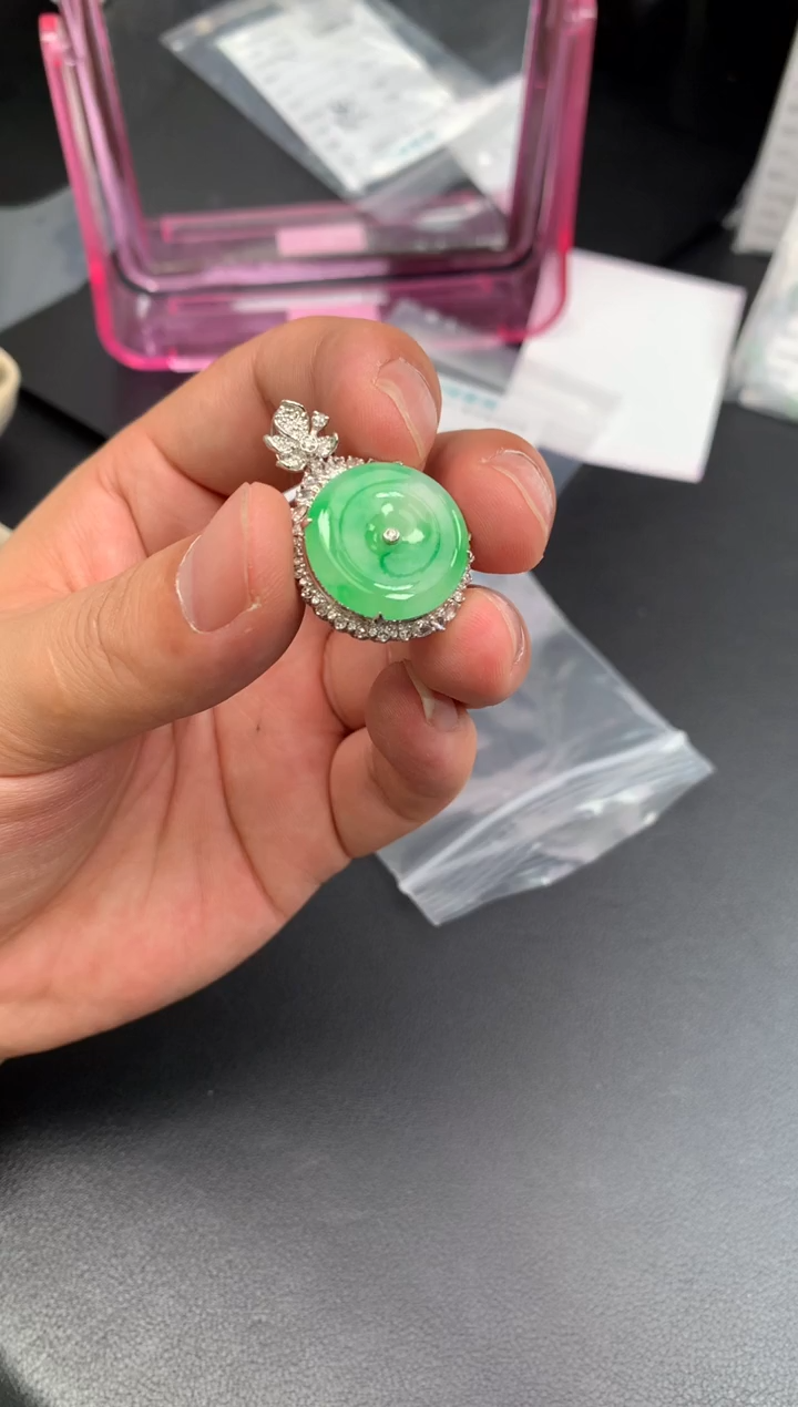 定制翡翠18K金镶嵌模式推广期48小时鉴赏期