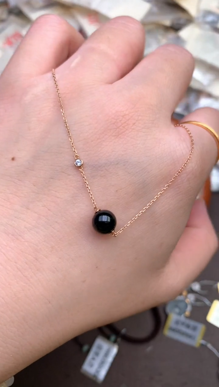 翡翠挂件18K金镶嵌一