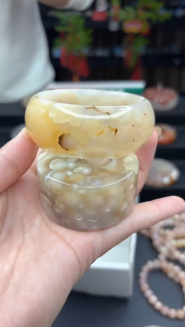 【闪购商品】石英质玉手镯未镶嵌256（55圈赠送镯心）