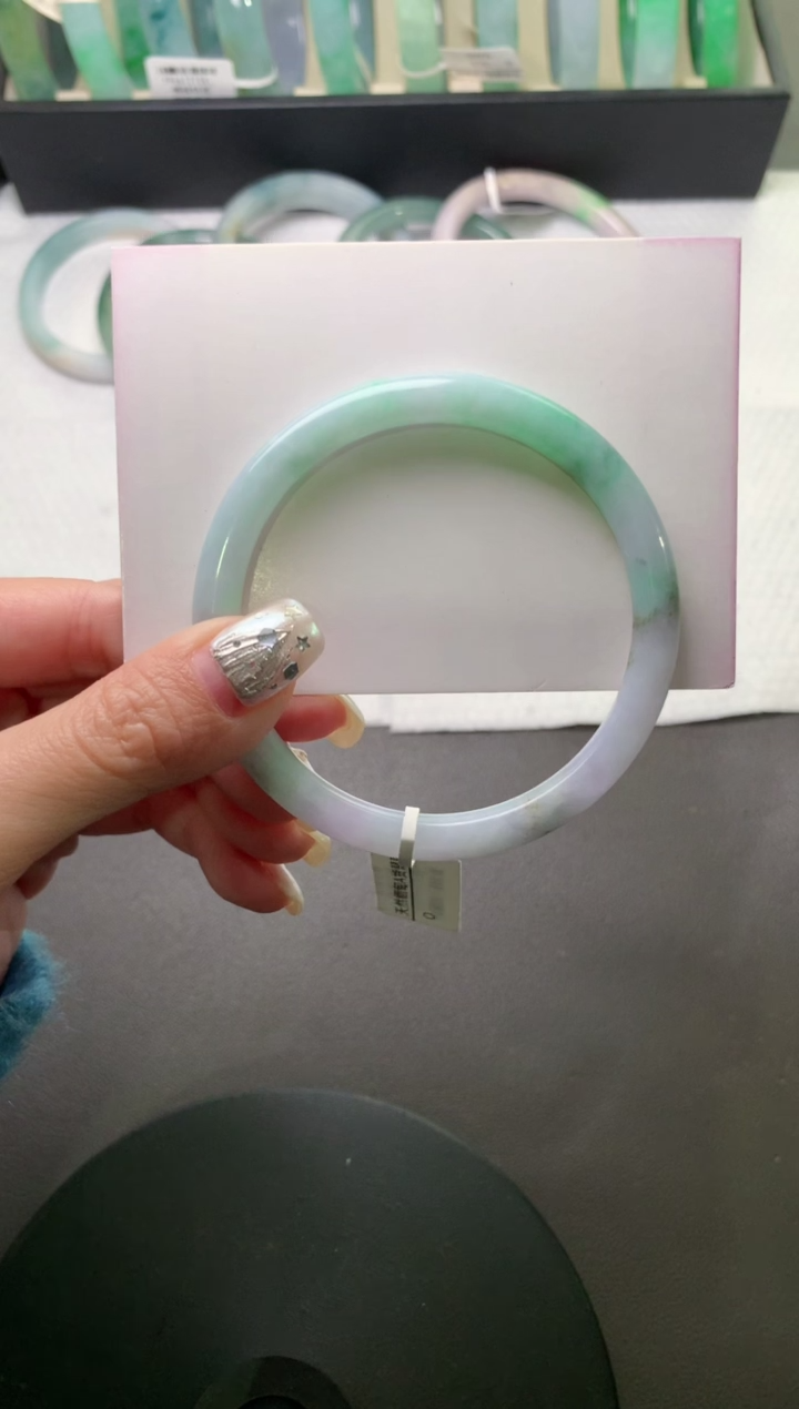 未镶嵌手镯（圆镯）翡翠56.6*6.9*6.8