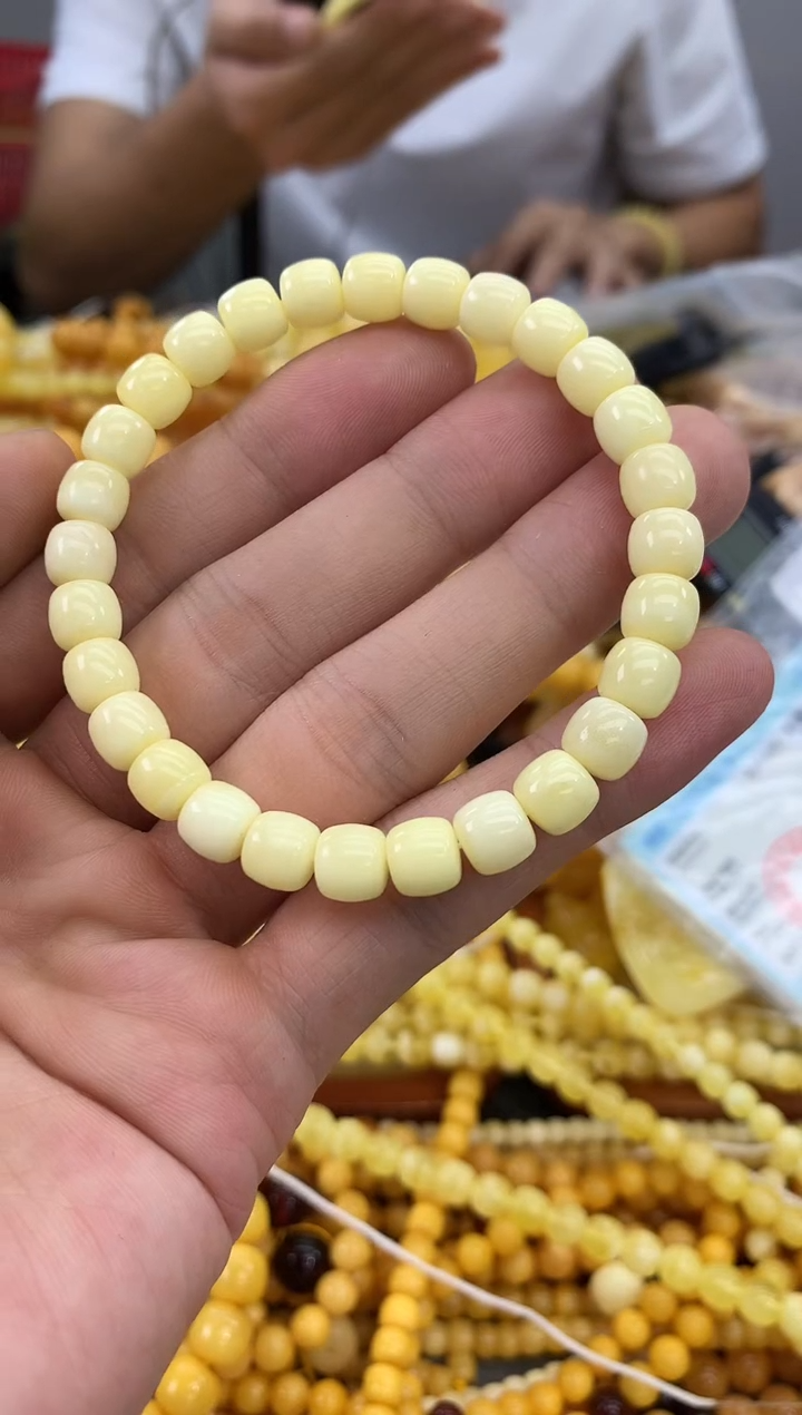 裸石琥珀未镶嵌手串
