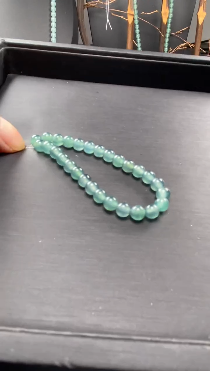 【闪购商品】翡翠手链未镶嵌多样性发货37颗卡5