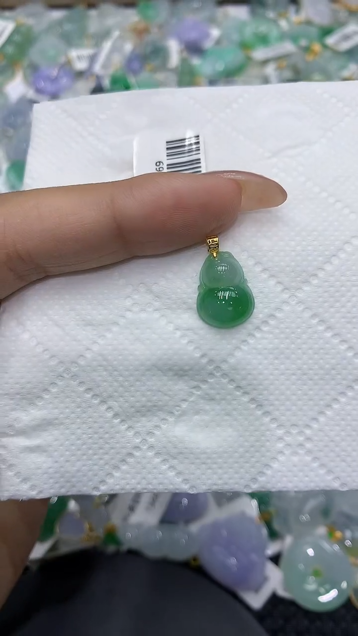 颈饰18K金镶嵌翡翠111111111111