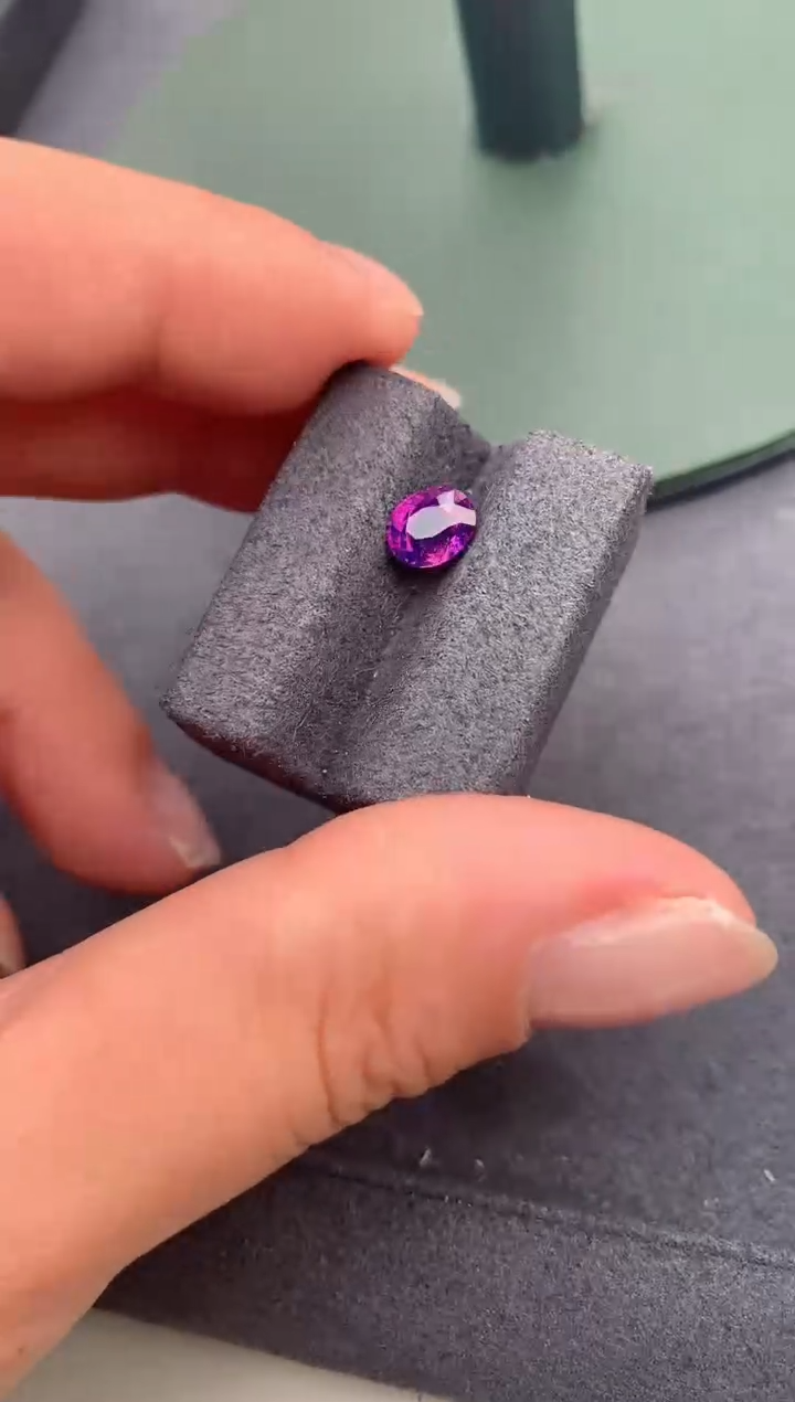 【闪购商品】彩色蓝宝石裸石未镶嵌1.3ct无烧紫蓝宝
