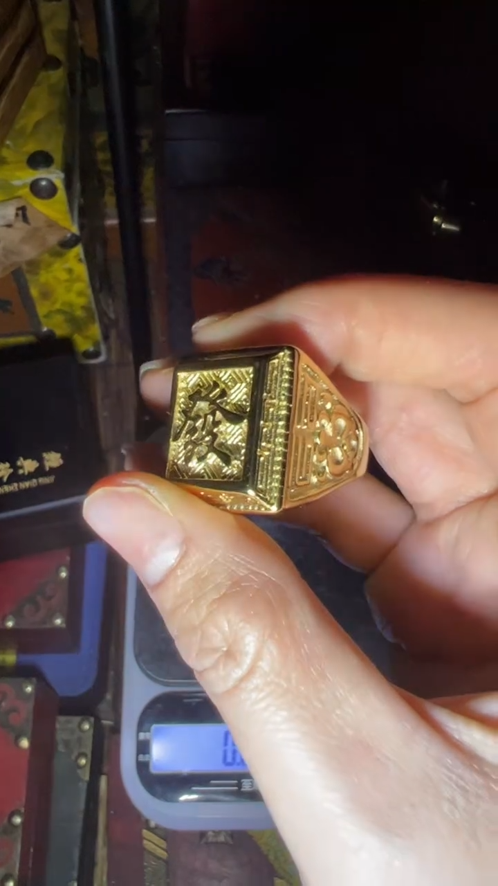 金属高端创意福利摆件