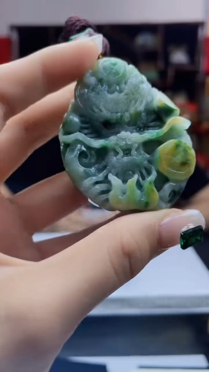 【闪购商品】翡翠吊坠(不含链)未镶嵌A11
