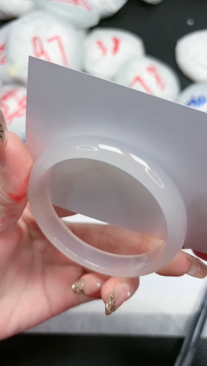 【闪购商品】石英质玉手镯未镶嵌223-54.2