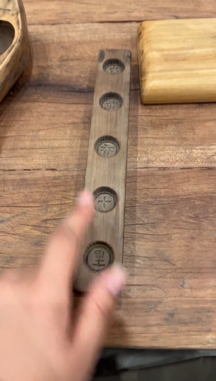 木（非红木类）模具