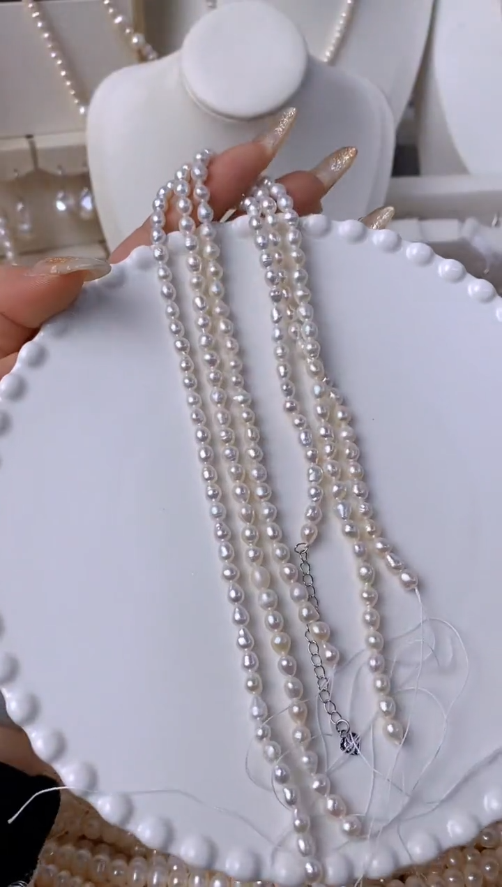 【闪购商品】淡水珍珠颈饰未镶嵌F28